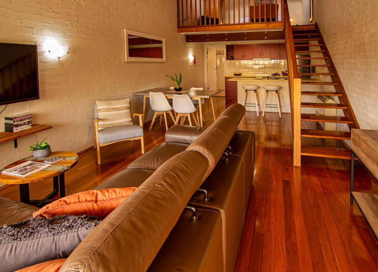 Апарт отель Great Escape Lofts Глостер Экстерьер фото